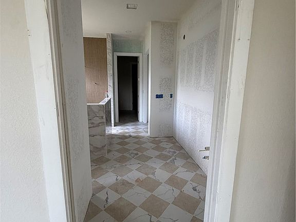 4th image of 5400 Angelo Cir