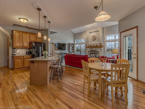 4th image of 11915 Winterberry Ln