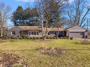 32630 Evergreen Rd, Beverly Hills, MI 48025