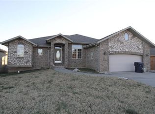 4782 W University St, Springfield, MO 65802