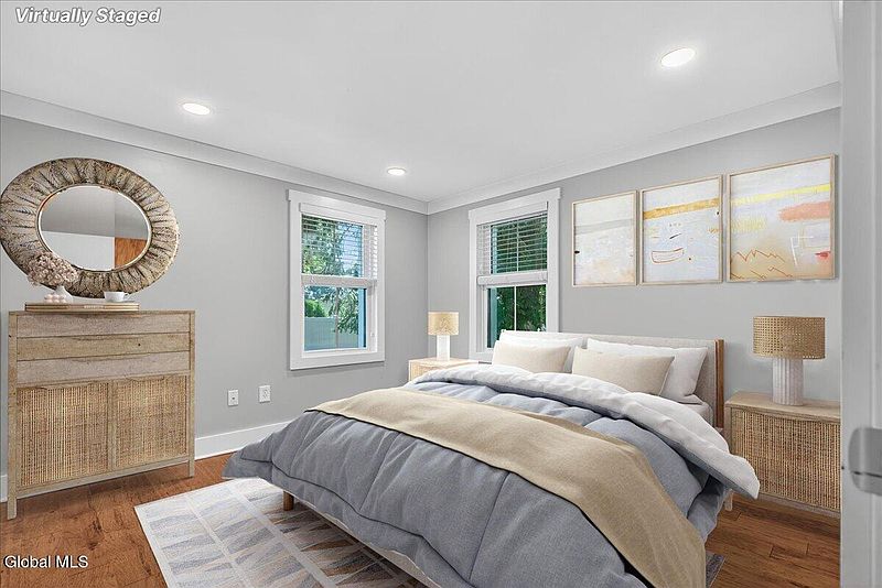 4th image of 54 Walnut Street