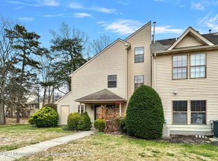 101 Bluebell Dr, Jackson, NJ 08527