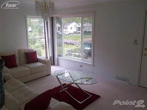 3rd image of 4912 Cloverlawn Dr