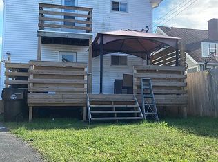 11020 Governor Ave, Cleveland, OH 44111