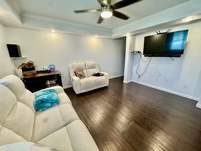 91-1010 Makaaloa St #4G — Photo 3