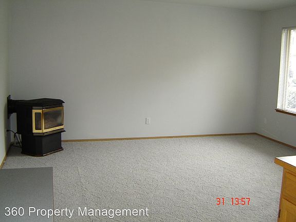 2nd image of 480 S Oak Harbor St #5025099