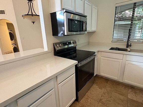 4th image of 10301 N 70th St Unit 216