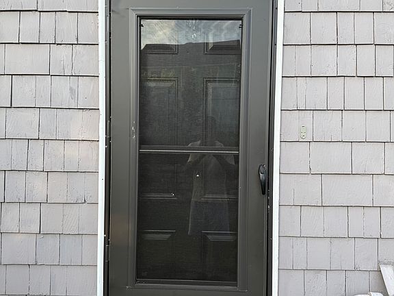 2nd image of 73 King St