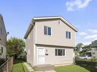 2419 N 6th St, Milwaukee, WI 53212