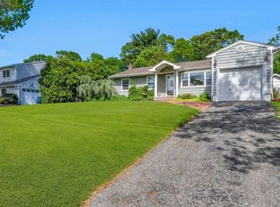 7 Natalie Ct, Ronkonkoma, NY 11779
