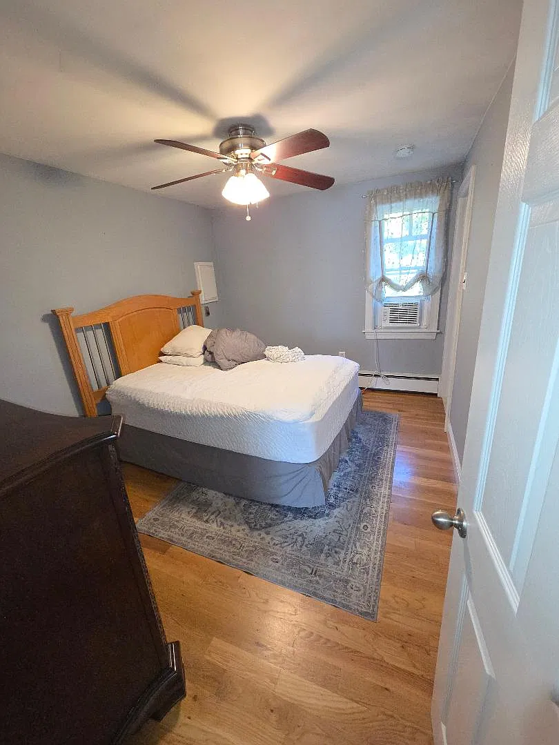 1 bed, 400 sqft, $1,000 — Photo 4