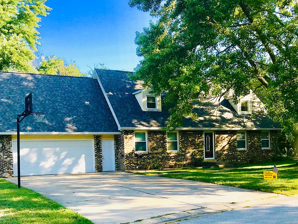1st image of 110 Cottonwood Dr