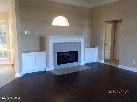 2nd image of 417 Crest Cir
