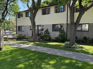 825 Dundalk Dr #26, London, ON N6C3V6