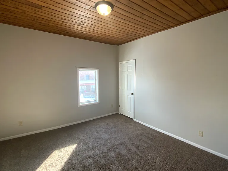 1725 John Ave — Photo 26