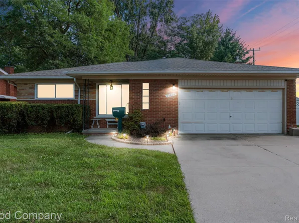 11006 Racine Rd, Warren, MI 48093