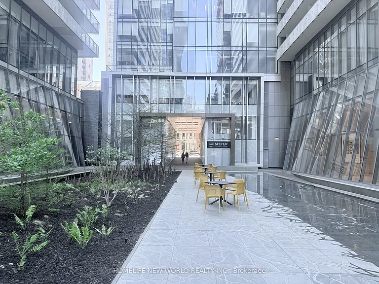 42 Charles St E #3309 — Photo 18