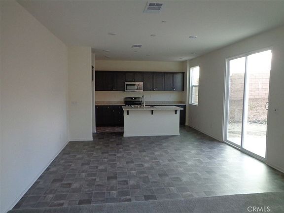4th image of 17186 Pioneer Way