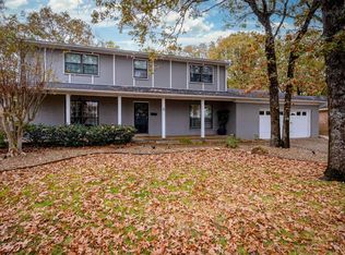 6 Hayfield Rd, Little Rock, AR 72207