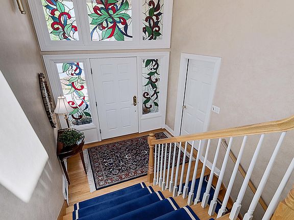 4th image of 64 Briarwood Ln