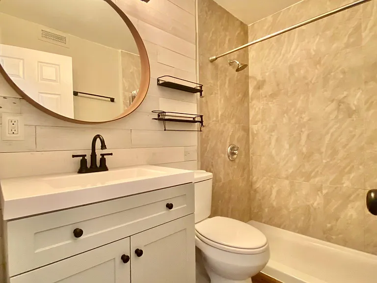 782 Hillview Dr — Photo 19