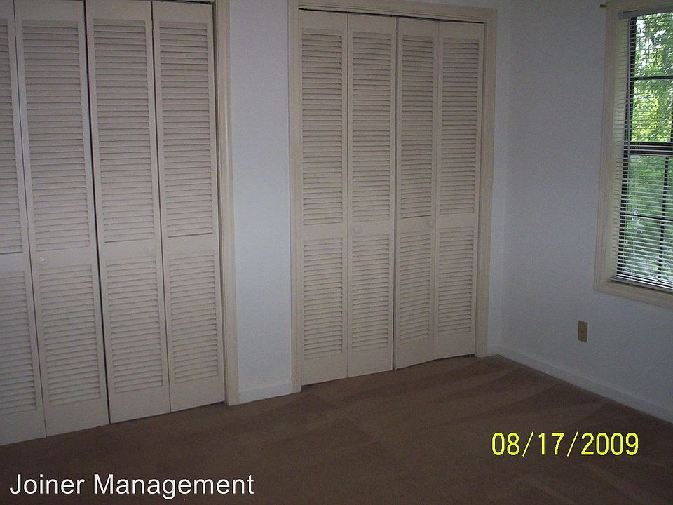 2nd image of 392 S Pope St
