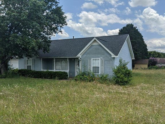 4th image of 604 Regal Rd