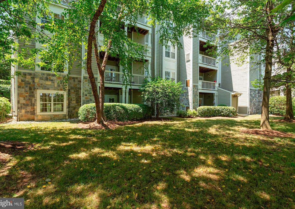 1st image of 1712 Lake Shore Crest Dr Suite 5