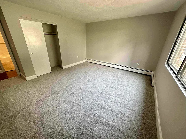 33 Andrew St — Photo 8