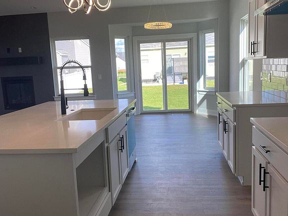 4th image of 5080 Wilshire Drive St #53