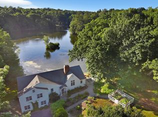 318 Stanwich Rd, Greenwich, CT 06830