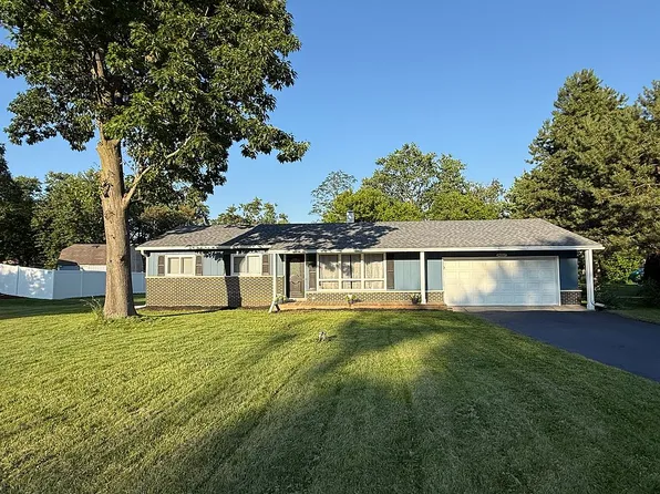 2N267 Pleasant Ave, Glen Ellyn, IL 60137