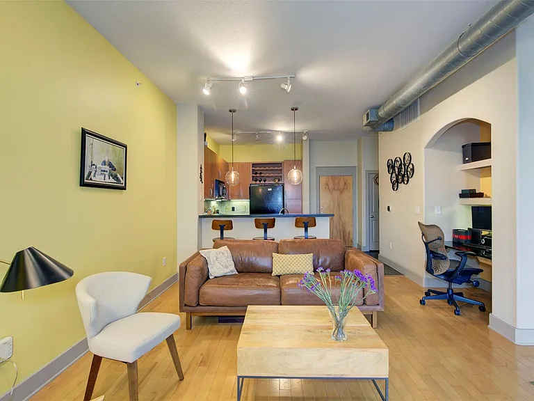 1901 Post Oak Blvd #3304 — Photo 5