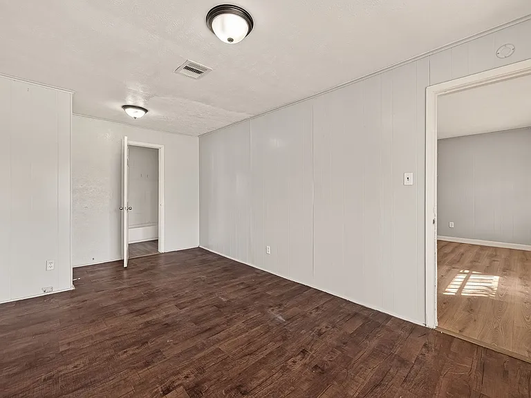 5315 W Bellfort Ave — Photo 10