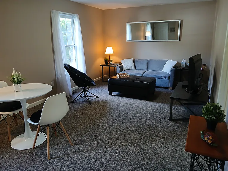 1040 Foxhollow Trl — Photo 8