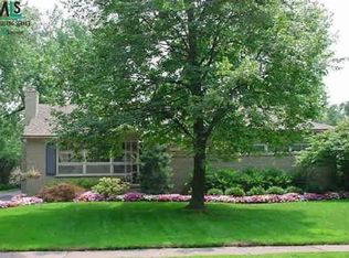 16981 E Beechwood Ave, Franklin, MI 48025