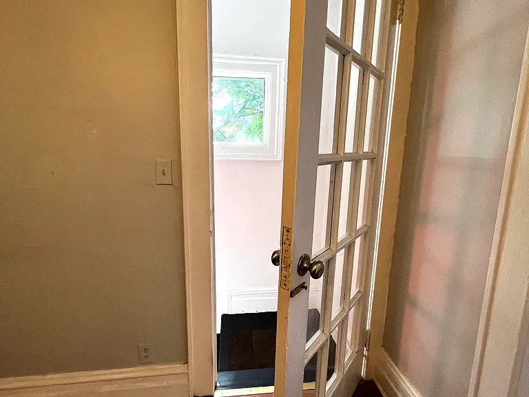10 Arlington Ter #1 — Photo 27