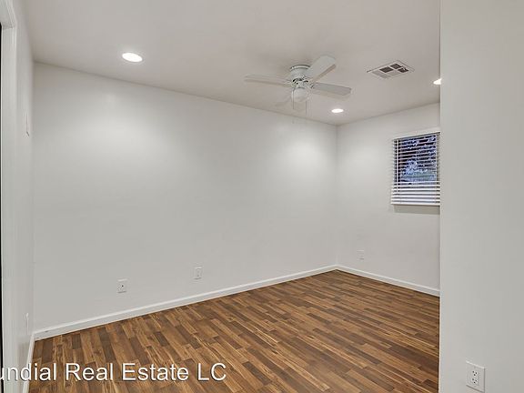 4th image of 3001 N 22nd St APT 02