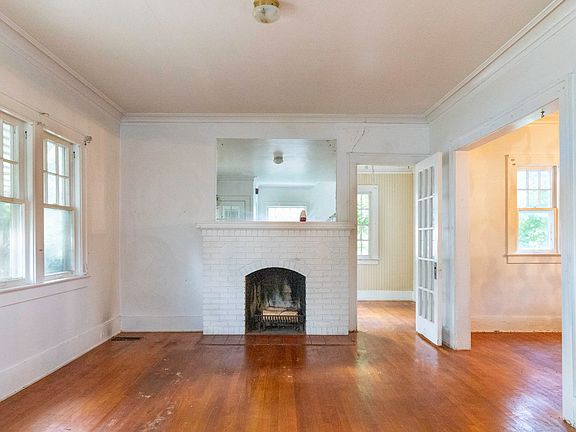5th image of 1011 Alto Ave SE