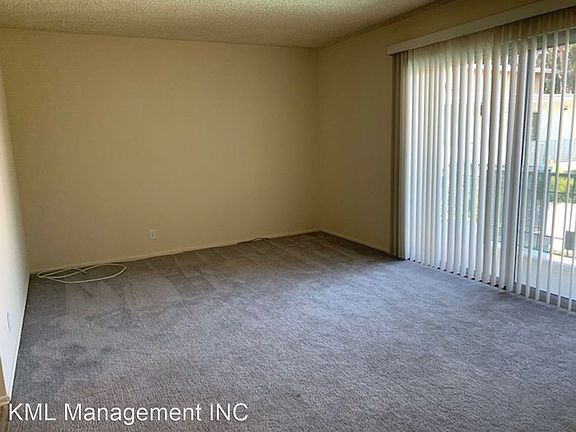 5th image of 475 S Los Robles Ave #A