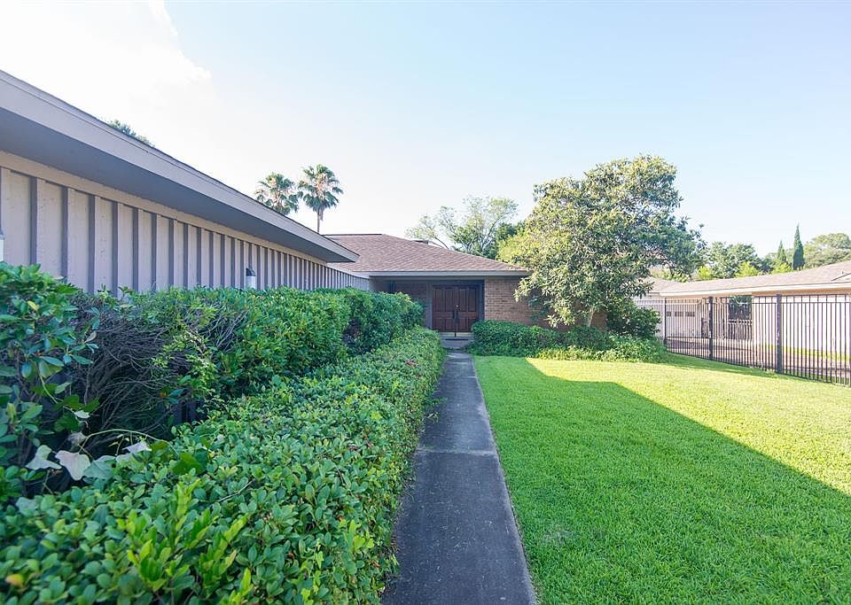 1st image of 5254 N Braeswood Blvd