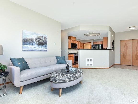 5th image of 1855 Trossachs Blvd SE Unit 2101