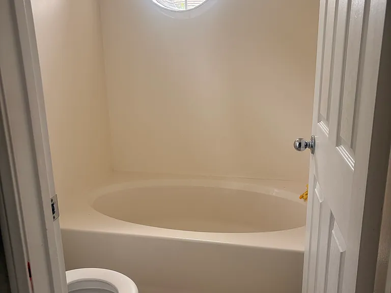 1433 Normandy Dr — Photo 12