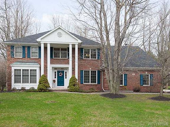 2nd image of 19 E Pinelake Dr