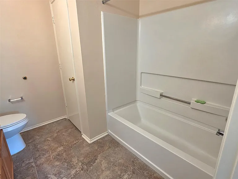 16106 Darwood Ct — Photo 17