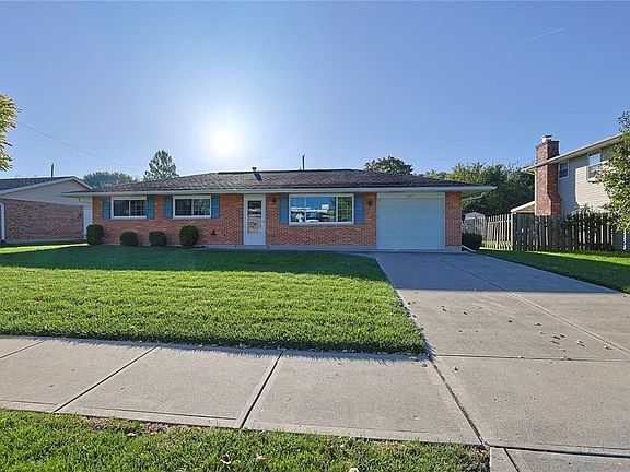 2nd image of 467 Redbud Ln