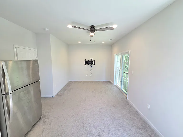 13146 Dowdens Station Way — Photo 32