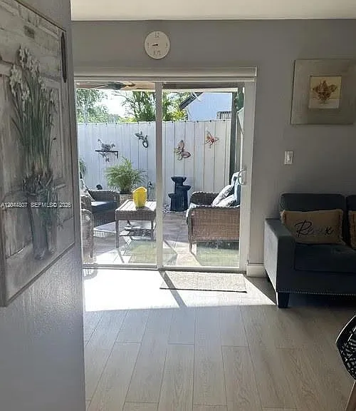 12701 SW 70th Ln — Photo 5