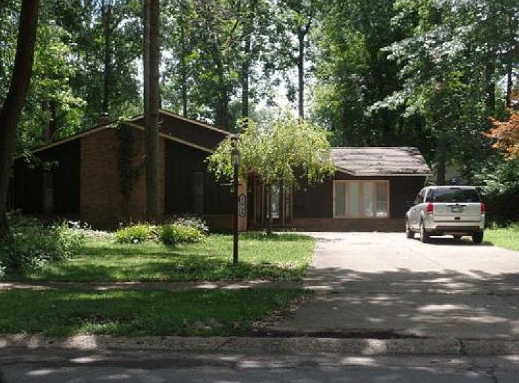 1st image of 32799 Redwood Blvd