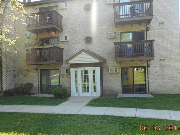 3rd image of 461 E Spruce Dr #26-1B